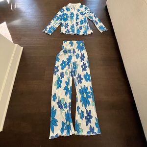 Peppermayo style set - blue flowers and white (M)